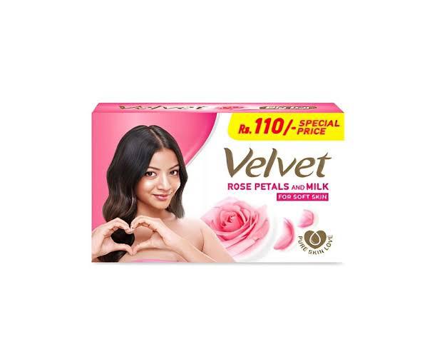 Velvet Rose Petals & Milk